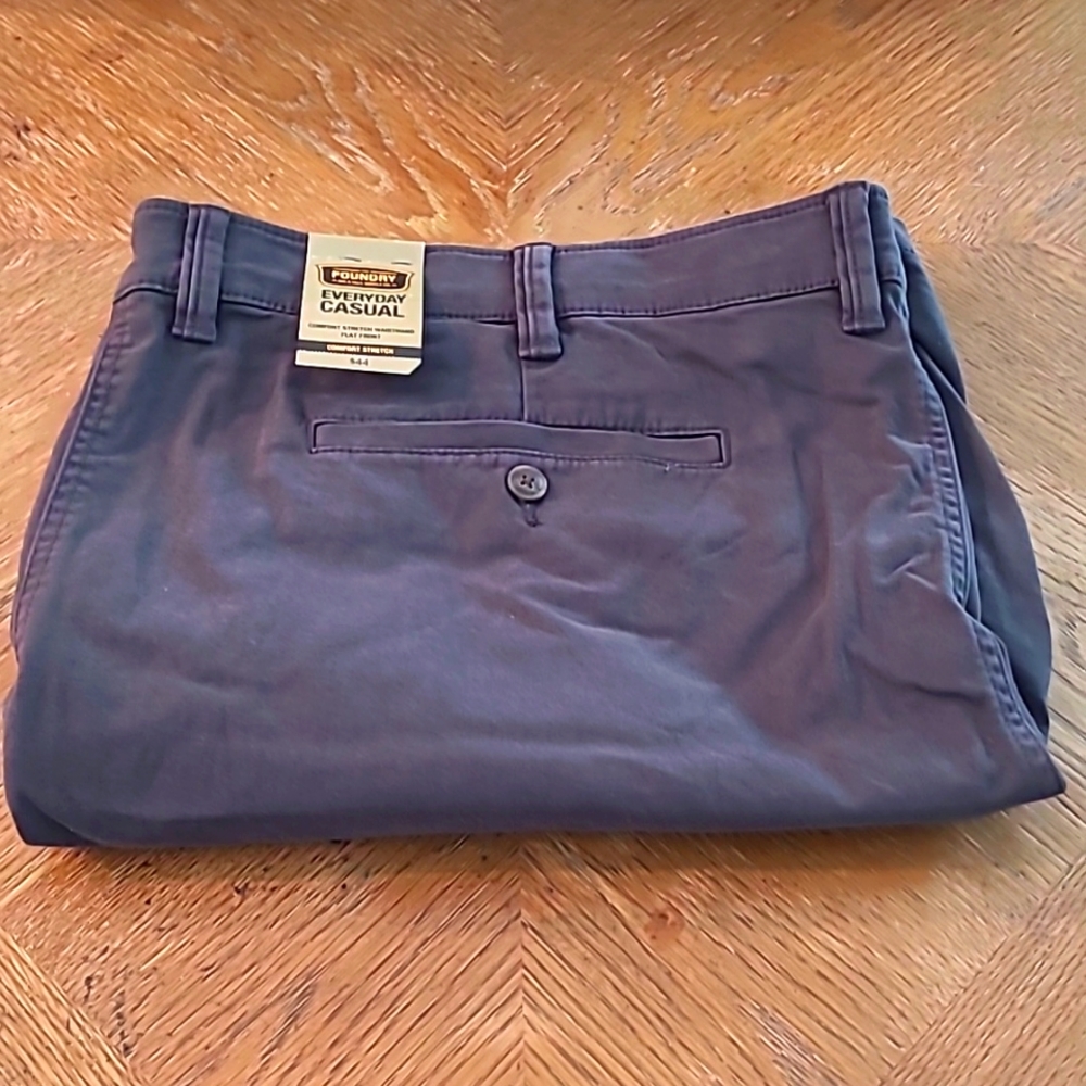 Brand new The foundry shorts